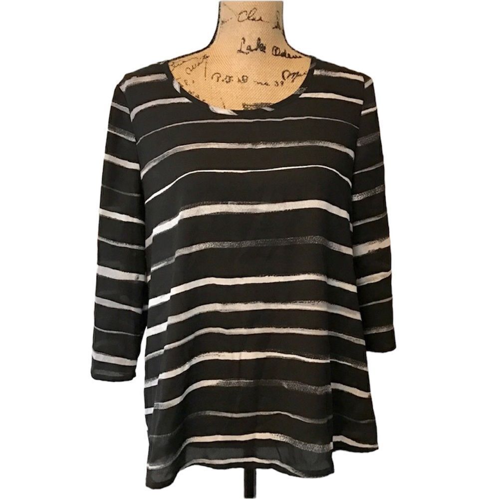 ✨Express Striped 3/4 Sleeves Blouse✨